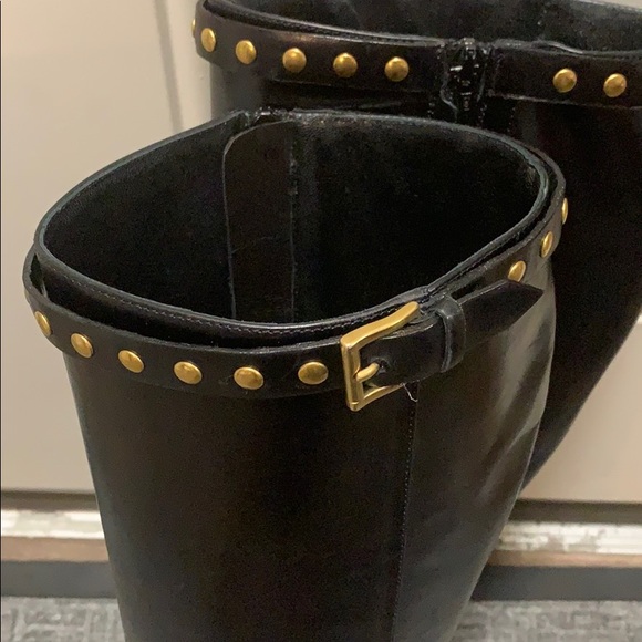 Burberry (Authentic) black leather boot with studs - Picture 5 of 12